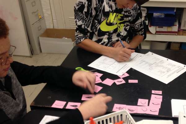 How can living organisms help to determine water&nbsp;quality?