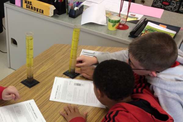 Middle school students discover&nbsp;soils!
